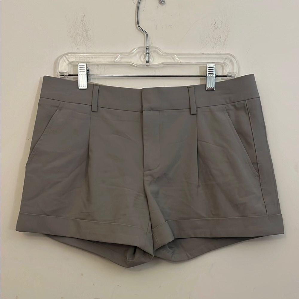 Vince Khaki Wool Blend Shorts Size 6